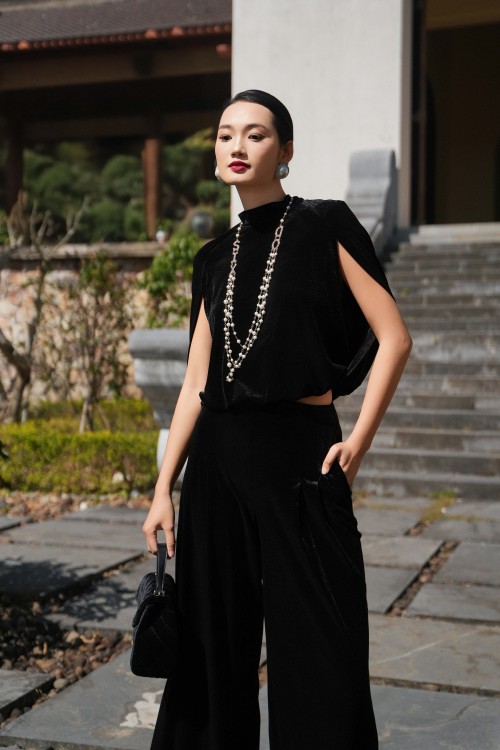 Sixdo Black Velvet Loose Pants